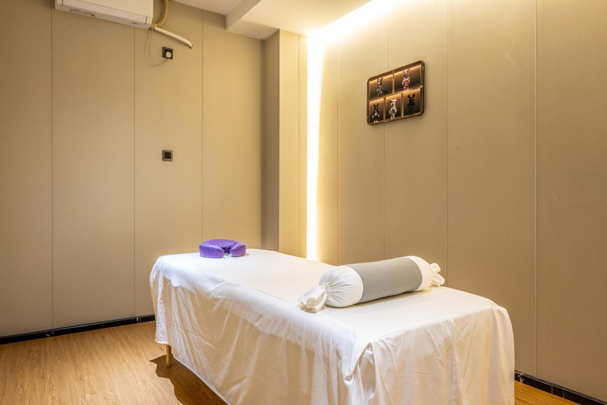Bole Jing Pin Hotel 시아누크빌 외부 사진