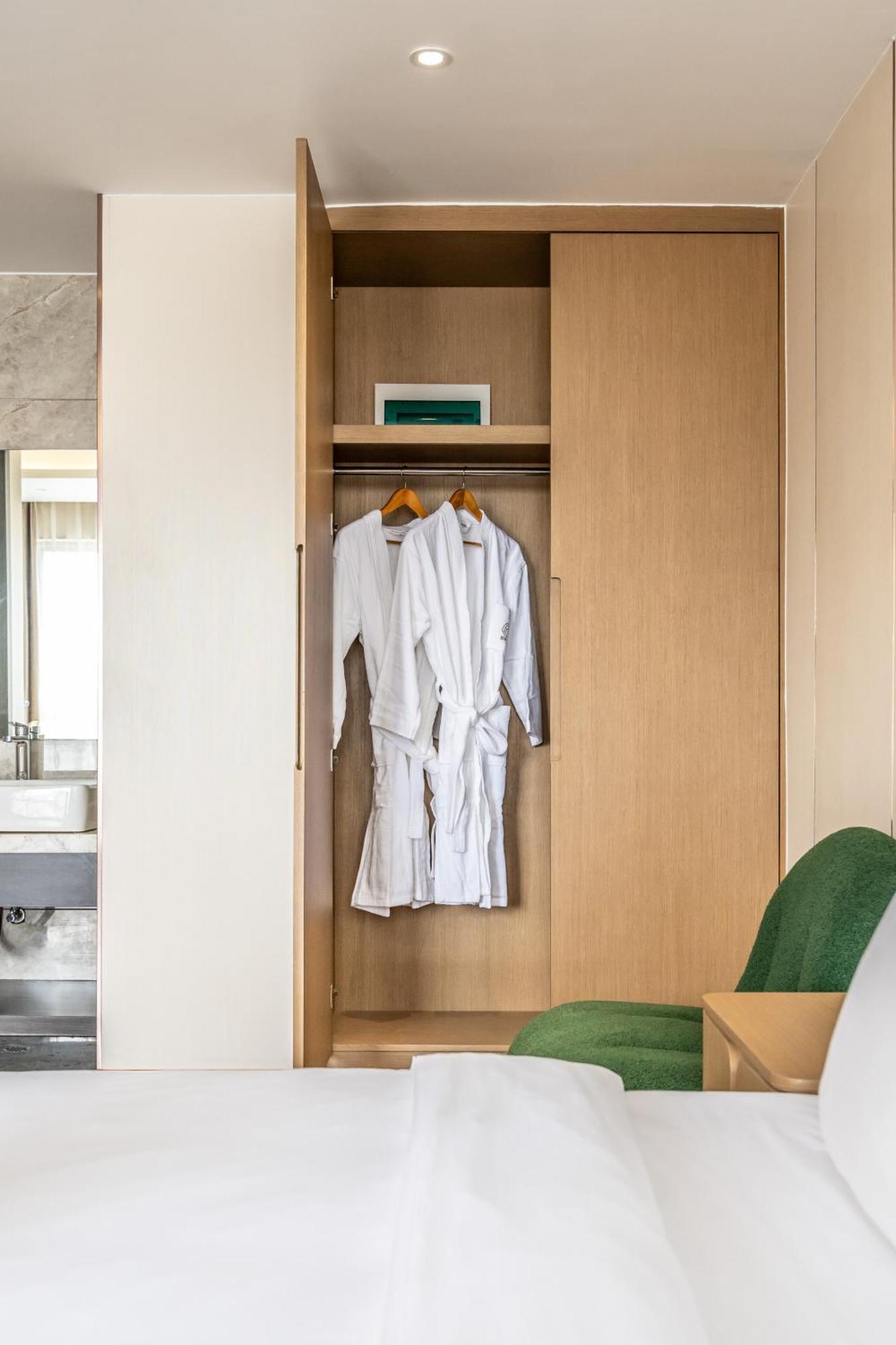 Bole Jing Pin Hotel 시아누크빌 외부 사진