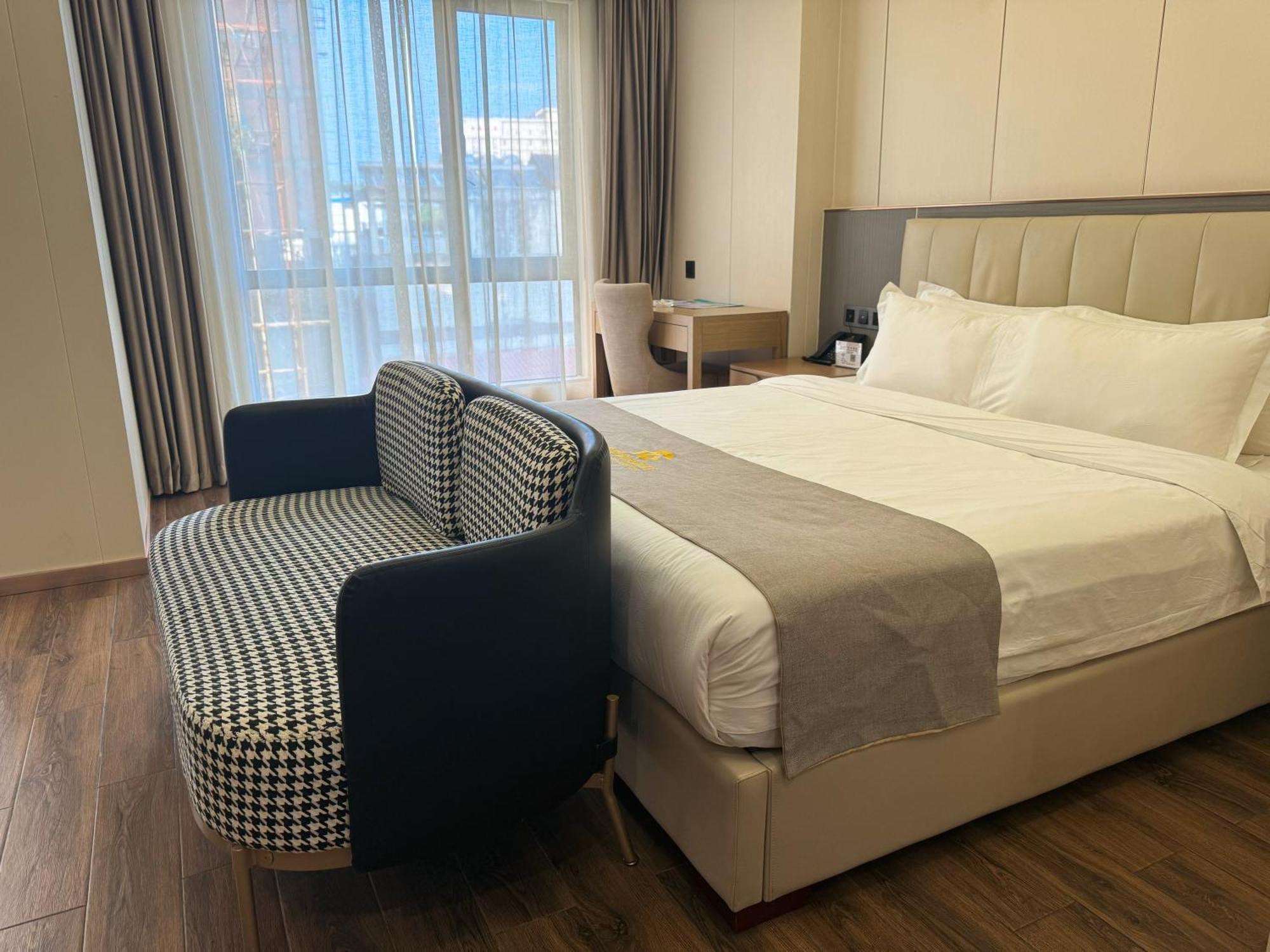 Bole Jing Pin Hotel 시아누크빌 외부 사진